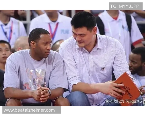 姚明晒图祝福好友生日快乐展现深厚情谊与温暖瞬间