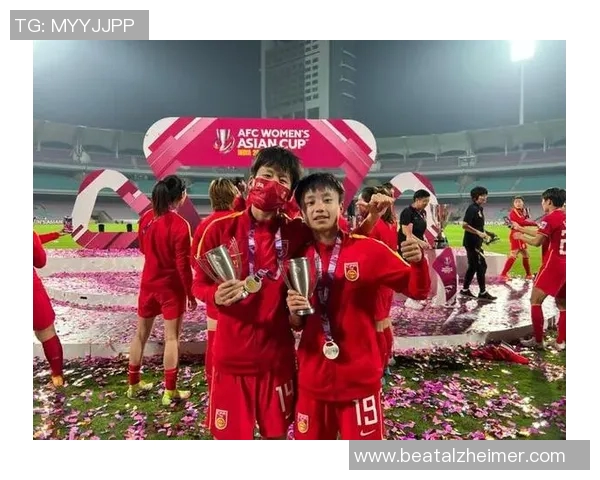 海南女足球明星风采展示及其成就回顾全景图集